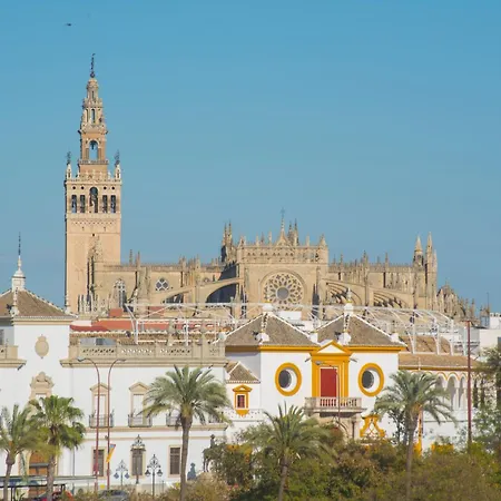 Luxury Puente De Triana Севилья